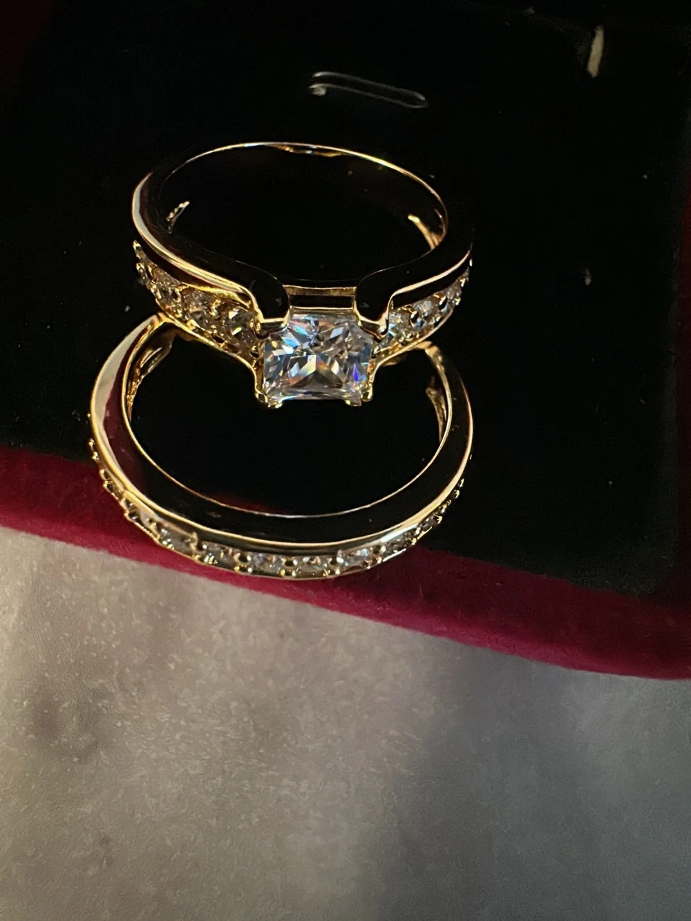 N/A elegant gold